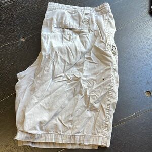 Magellan Outdoor shorts size 33 (has holes on leg)